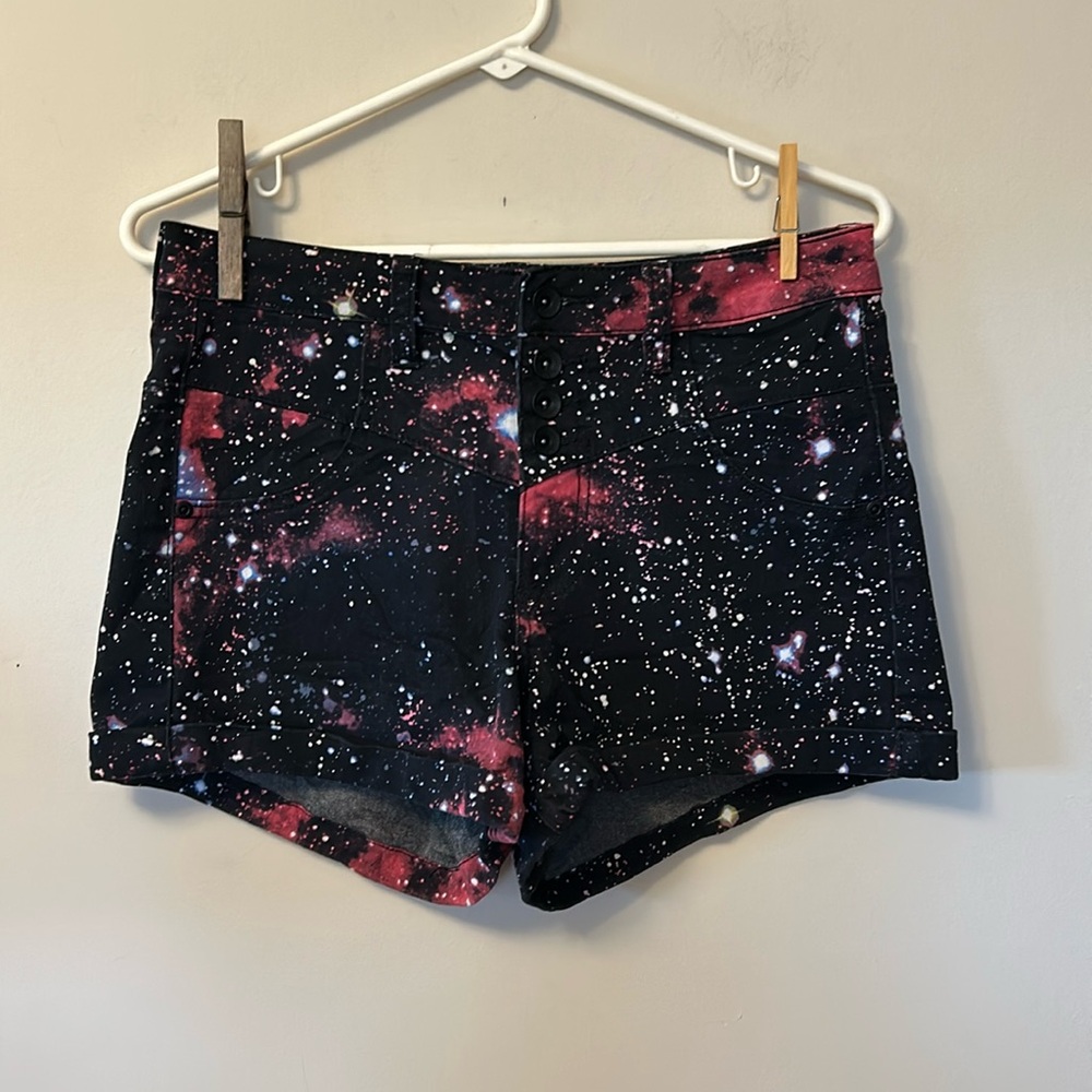Blackheart like new cosmic print denim shorts button front with cuffs size 9